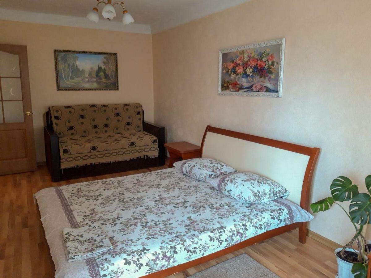 Apartment On Livoberezna Metro Station Киев Экстерьер фото